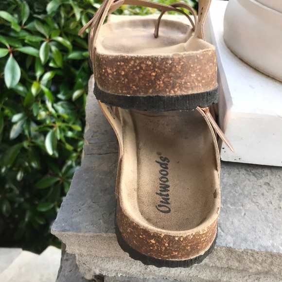 🎉HP🎉Rose Gold Sandals - Picture 5 of 7